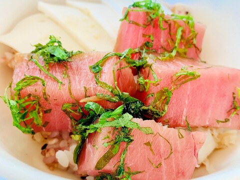 バレンタイン 魚好きのあなたへ マグロ中トロ漬け丼 レシピ 作り方 By おるがん 楽天レシピ バレンタイン 魚好きのあなたへ マグロ中トロ漬け丼 レシピ 作り方 By おるがん 楽天レシピ